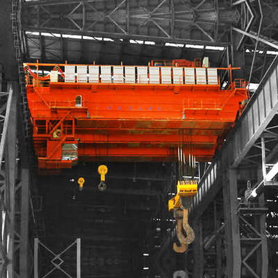 Fertigen Sie 100/30 Ton Heavy Duty Ladle Lifting elektrischen obenliegenden reisenden Crane For Steel Melt Workshop besonders an
